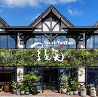 TSURUTONTAN UDON NOODLE BRASSERIE 軽井沢